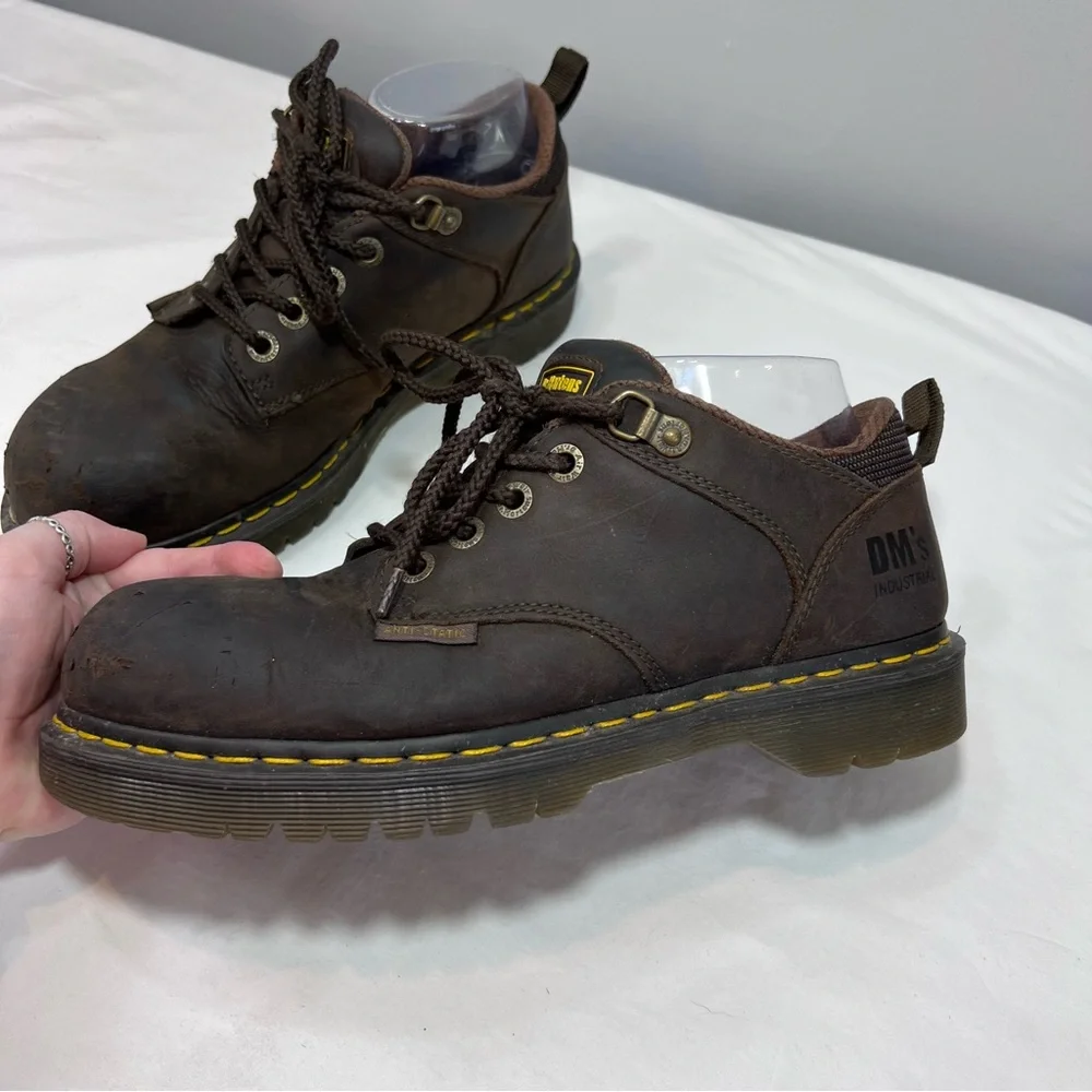 Dr. Martens Hylow Steel Toe Work Shoes in Gaucho brown leather. Size 10